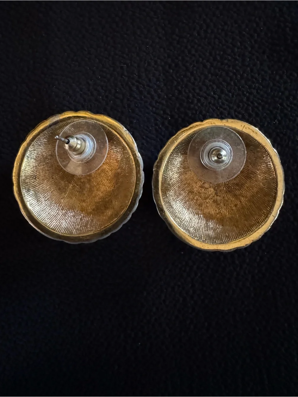 Vintage Gold Tone Ribbed Domed Circle Statement Earrings - 1.25”